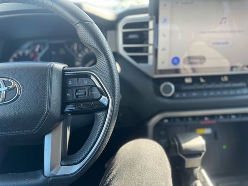 Used 2023 Toyota Tundra Limited image 8