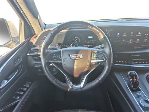 Used 2021 Cadillac Escalade Premium Luxury Platinum image 12