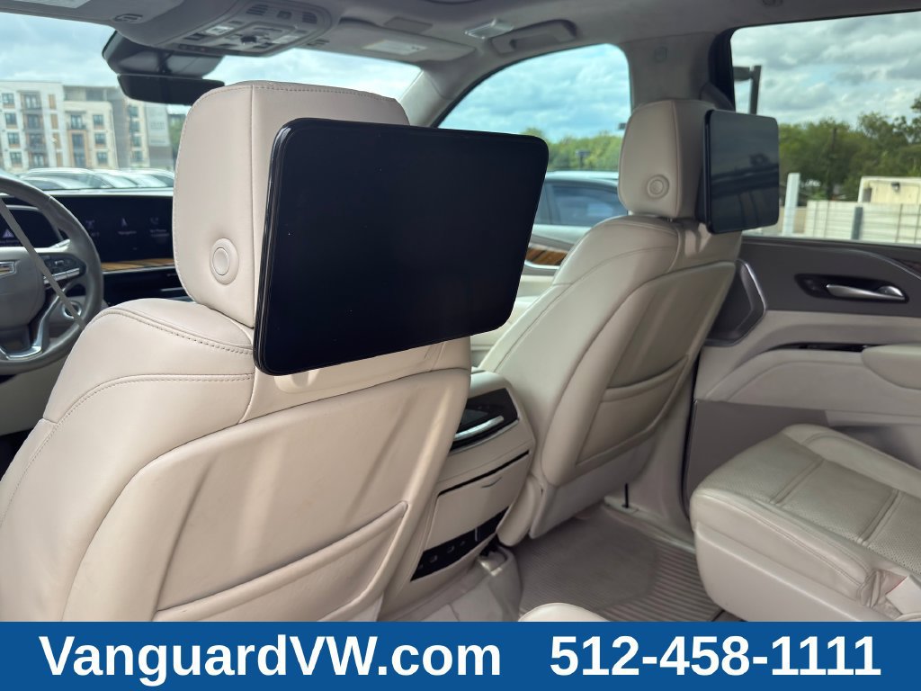 Used 2022 Cadillac Escalade Sport Platinum w/ Heavy-Duty Trailer Package AWD/4WD image 28