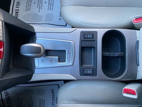 Used 2012 Subaru Outback 2.5i Limited w/ Moonroof Pkg image 18