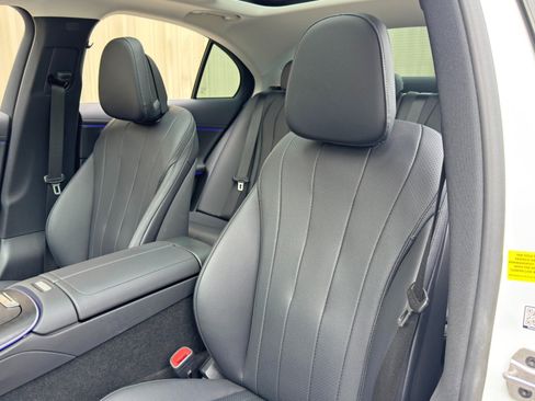 Used 2025 Mercedes-Benz E 350 Sedan w/ Winter Package image 38