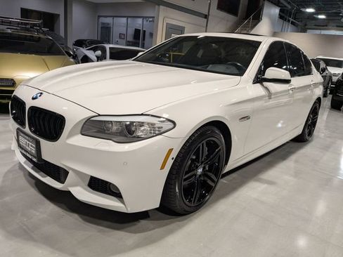 Used 2013 BMW 550i xDrive Sedan image 3