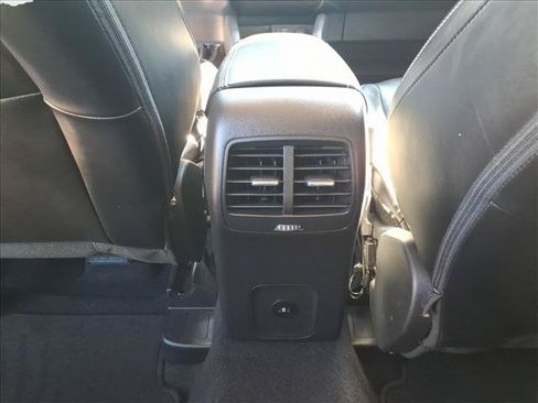 Used 2023 Ford Escape Platinum AWD/4WD image 32