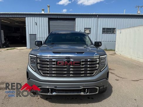 Used 2023 GMC Sierra 1500 Denali w/ Denali Reserve Package AWD/4WD image 2