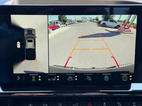 Certified 2023 Chevrolet Silverado 1500 ZR2 w/ Technology Package AWD/4WD image 5