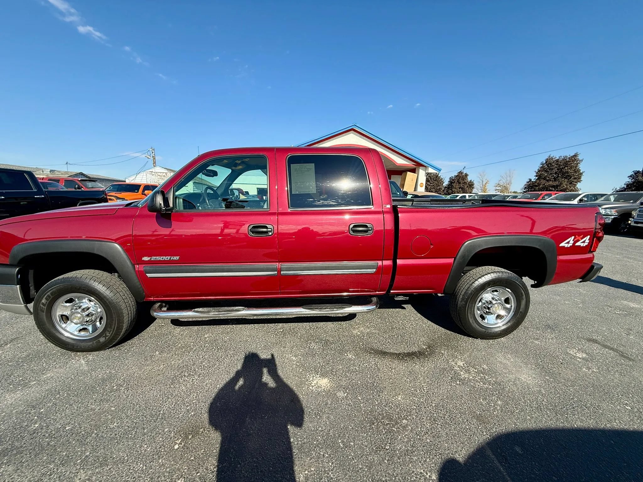 Used 2004 Chevrolet Silverado 2500 LS AWD/4WD image 2
