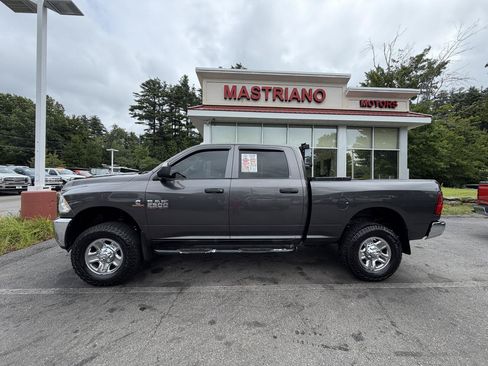 Used 2018 RAM 2500 Tradesman w/ Chrome Appearance Group AWD/4WD image 10