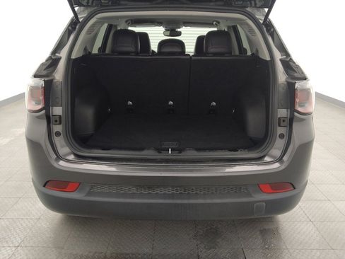 Used 2022 Jeep Compass Latitude image 29