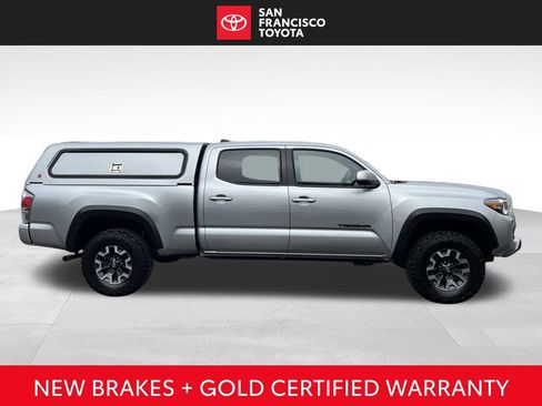 Certified 2022 Toyota Tacoma TRD Off-Road w/ Technology Package AWD/4WD image 6