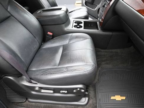Used 2014 Chevrolet Tahoe LT w/ All-Star Edition AWD/4WD image 30