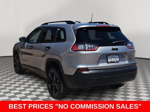 Used 2021 Jeep Cherokee Latitude Plus FWD image 5