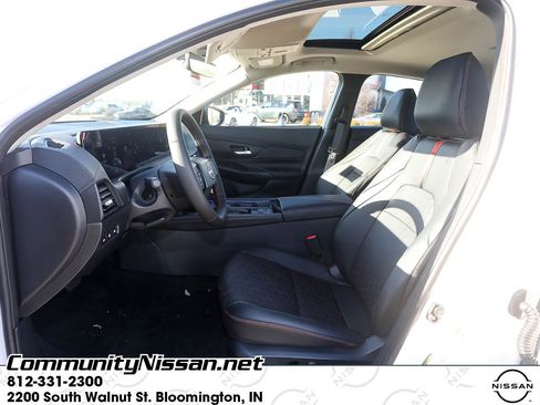 New 2026 Nissan Sentra SR w/ SR Premium Package FWD image 10
