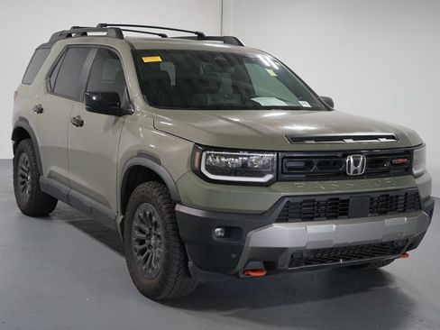 Used 2026 Honda Passport TrailSport image 3