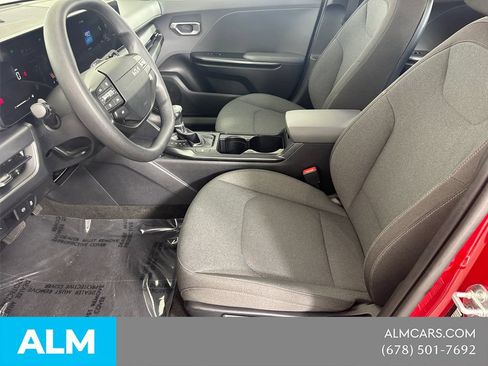 Used 2025 Kia K4 FWD image 12