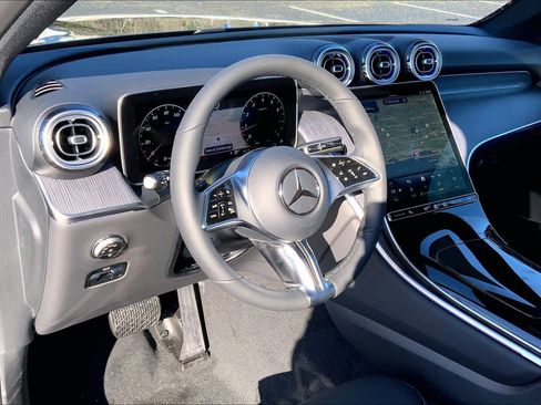 New 2026 Mercedes-Benz GLC 300 4MATIC image 9