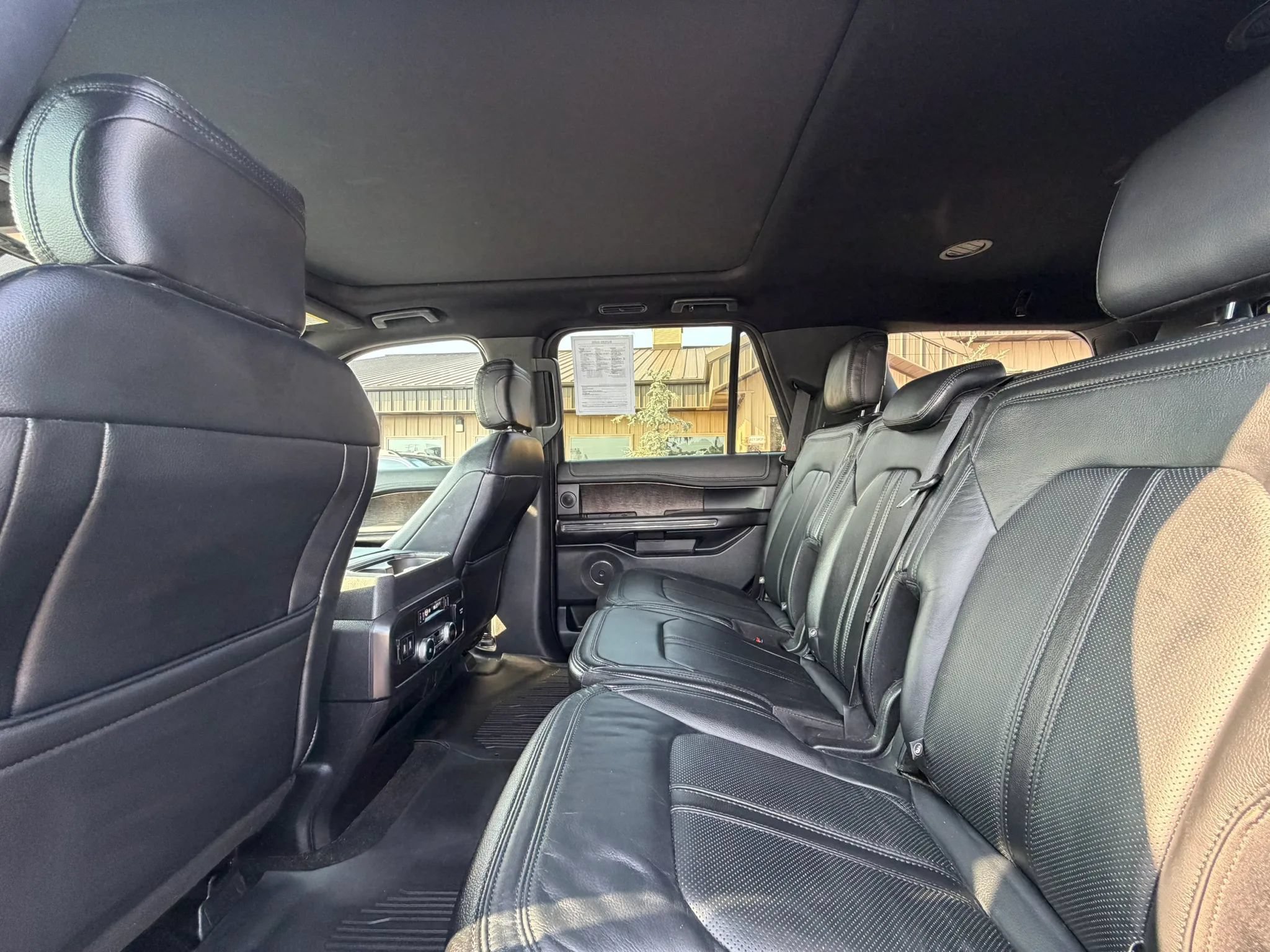 Used 2019 Ford Expedition Limited RWD image 21