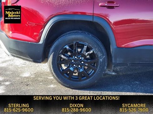 Used 2023 GMC Acadia SLE w/ Driver Convenience Package image 11