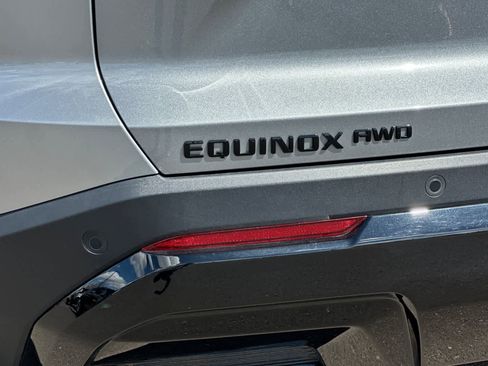 Used 2026 Chevrolet Equinox RS image 32