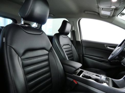 Certified 2023 Ford Edge SEL w/ Convenience Package AWD/4WD image 9