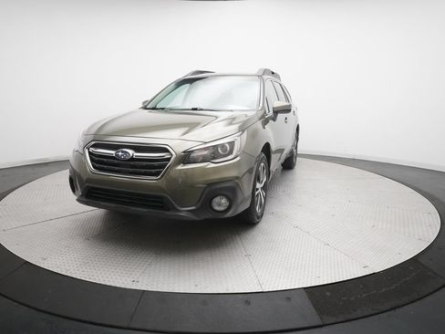 Used 2019 Subaru Outback 2.5i Limited AWD/4WD image 12