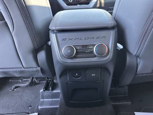 New 2026 Ford Explorer Active w/ Active Comfort Package image 20