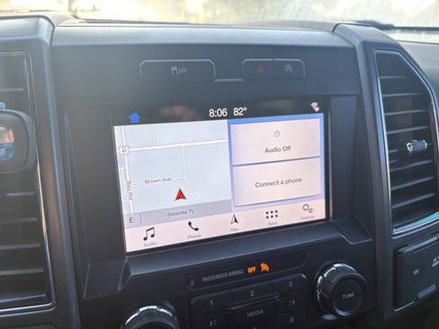 Used 2019 Ford F150 XLT w/ Equipment Group 302A Luxury AWD/4WD image 12