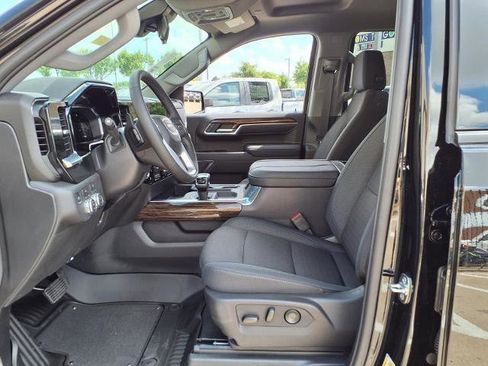 New 2026 GMC Sierra 1500 Elevation image 18