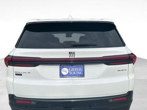 Used 2025 Buick Enclave Sport Touring w/ Super Cruise Package FWD image 4