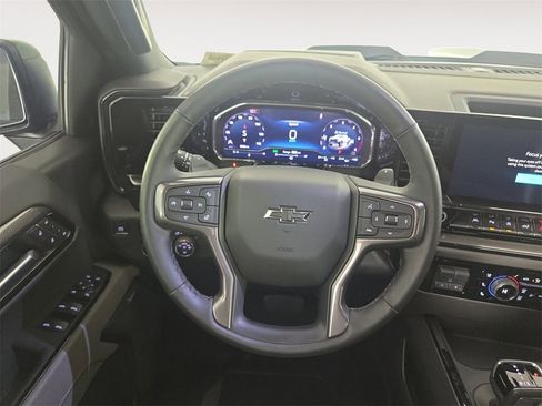 Certified 2025 Chevrolet Silverado 1500 ZR2 w/ Technology Package image 12