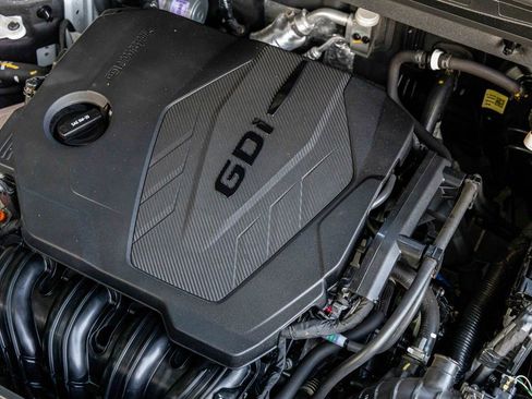 Used 2023 Hyundai Santa Fe SEL image 28