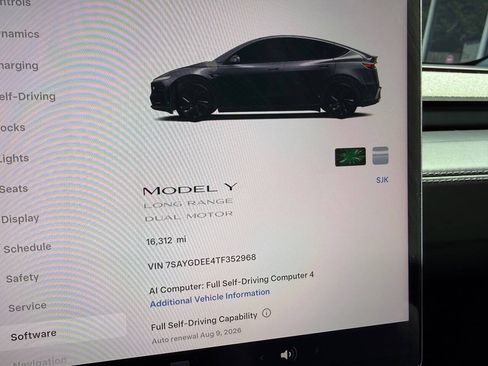 Used 2026 Tesla Model Y Long Range AWD/4WD image 21