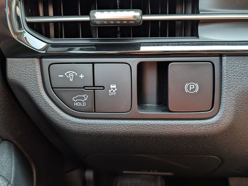 Certified 2026 Kia Sportage EX FWD image 26