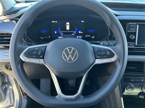 Used 2022 Volkswagen Taos S image 19
