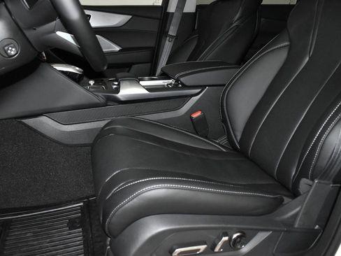 Used 2024 Acura MDX SH-AWD w/ Technology Package image 11