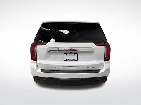Used 2024 GMC Yukon XL SLE image 11