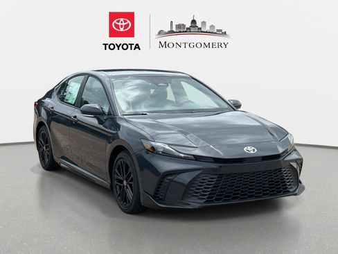 New 2026 Toyota Camry SE FWD image 1