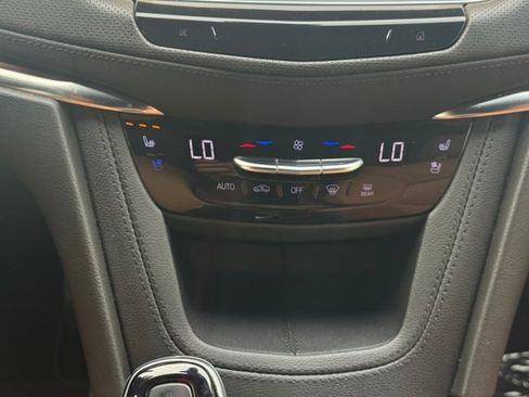 Certified 2022 Cadillac XT5 Premium Luxury w/ Technology Package image 2