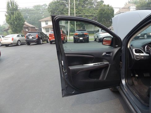 Used 2018 Dodge Journey GT AWD/4WD image 19