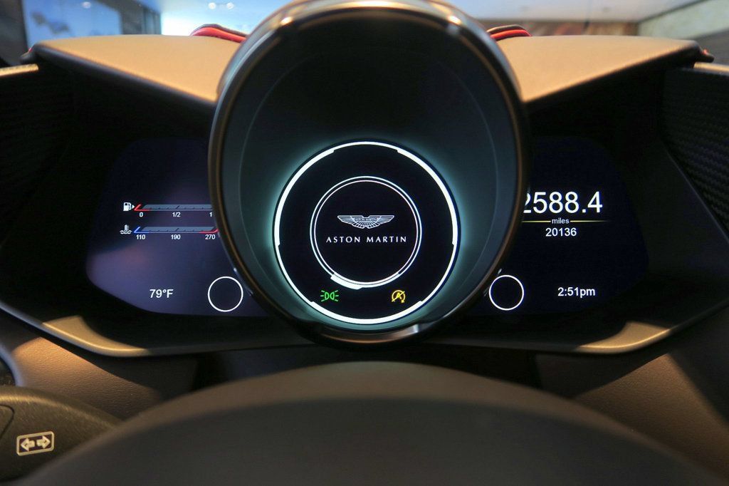 Used 2019 Aston Martin DBS Superleggera RWD image 14