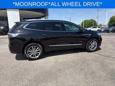 Used 2023 Buick Enclave Avenir AWD/4WD image 11