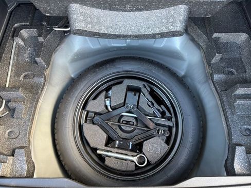 Used 2015 Subaru Forester 2.5i Premium w/ All-Weather Package image 30