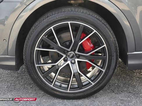 Used 2019 Audi Q8 Premium Plus w/ Premium Plus image 13