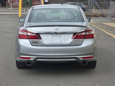 Used 2016 Honda Accord Sport image 6