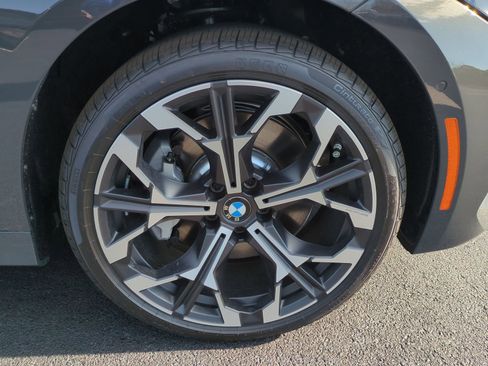 Used 2026 BMW 330i xDrive Sedan w/ Premium Package AWD/4WD image 13