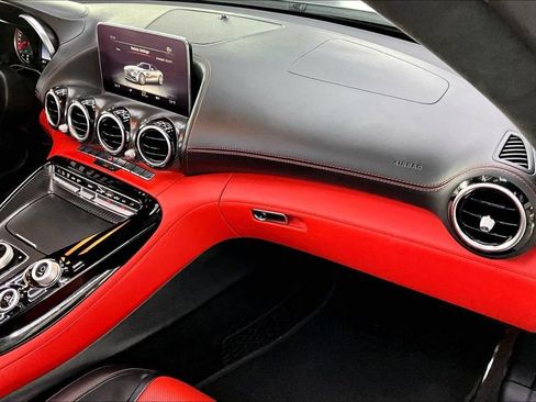 Used 2019 Mercedes-Benz AMG GT C image 25