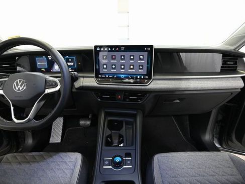 New 2025 Volkswagen Tiguan S image 2