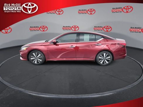 Used 2022 Nissan Altima 2.5 SL FWD image 5