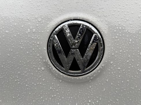 Used 2011 Volkswagen GTI Autobahn image 10