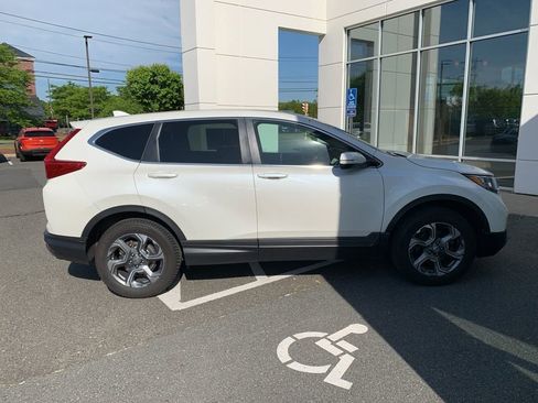 Used 2018 Honda CR-V EX image 2