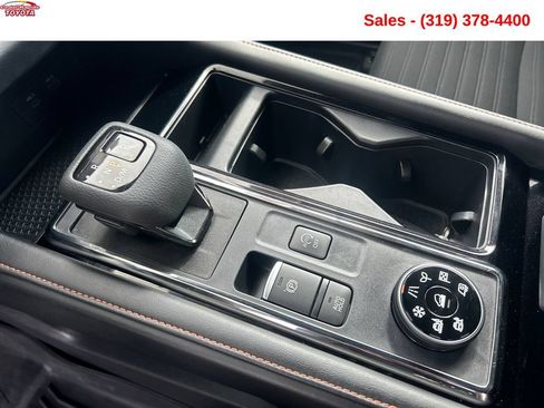 Used 2024 Nissan Pathfinder Rock Creek AWD/4WD image 19